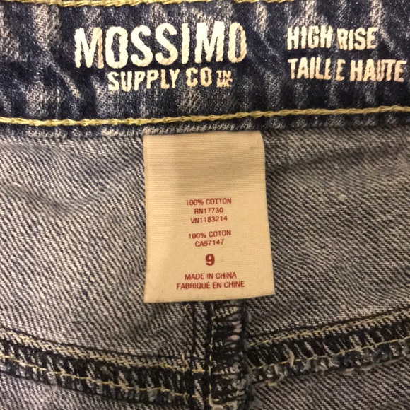 Denim Cut-Off Shorts - Picture 4 of 4